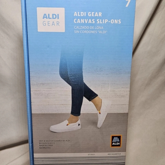 Aldi Gear Slip On Canvas Shoe Flats Sneaker WHITE Size 7 Aldi Logo Womens - Picture 4 of 11